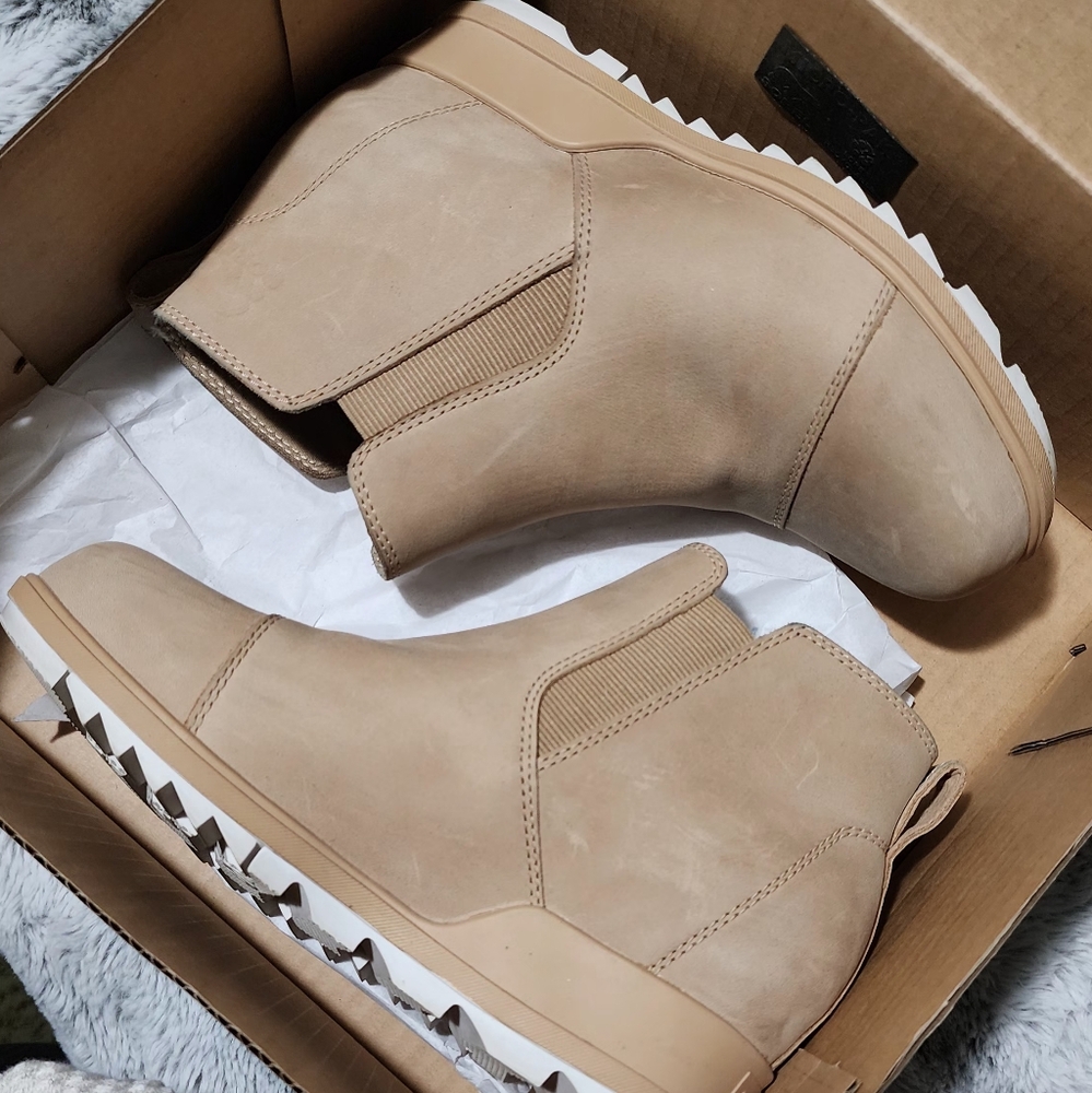 Sorel wedge boots